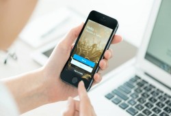 10 علامات تدل على أن هاتفك يتم التجسس عليه