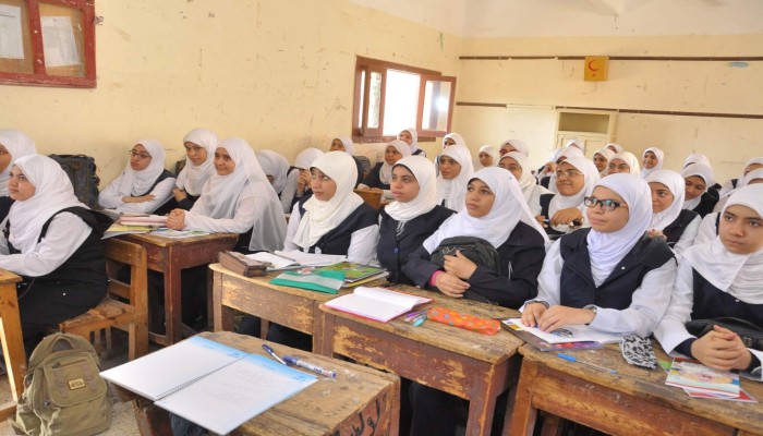 «يقتل القتيل ويمشي في جنازته».. وزارة التعليم تنتظر الكوارث لتبدأ في الإصلاح