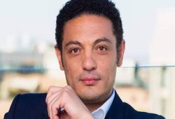 محمد علي يدعو للتظاهر في 11 نوفمبر مع قمة المناخ ونشطاء يعقبون