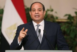 السيسي يعتبر القمع أهم إنجازاته.. وينفى وجود أي تحديات بفضل الجيش والشرطة