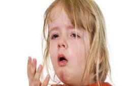 6 طرق لعلاج سعال الطفل طبيعياً في نصف ساعة يقف السعال