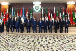 مشاهد مؤثرة.. خلافات وغيابات خليجية في قمة "لم الشمل"