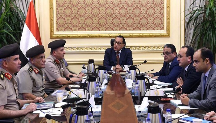 إسناد الوجبات المدرسية للجيش مجددا .. فايننشال تايمز: أكبر معوق لخروج مصر من أزمتها