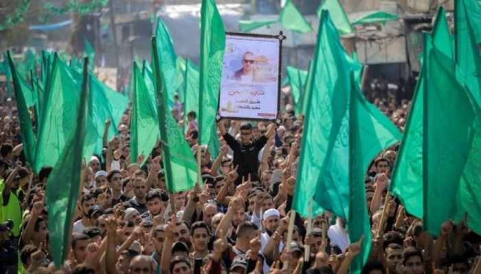 الآلاف يشاركون في مسيرة بغزة نصرة للقدس والأقصى