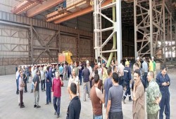 ارتفاع معدل البطالة إلى 7.4% مع موجة تسريح عمال المصانع والشركات