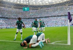 الغنوشي ونجل الرئيس مرسي أبرز مهنئي السعودية بالفوز على الارجنتين