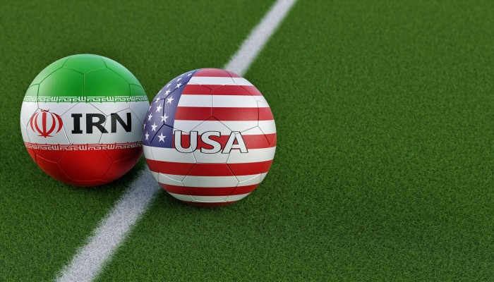 مباريات كروية بنكهة سياسية.. قصة المواجهات الإيرانية الأمريكية في كأس العالم