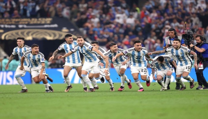 الأرجنتين بطلا للعالم وميسي ينهي حياته الكروية بإنجاز كبير