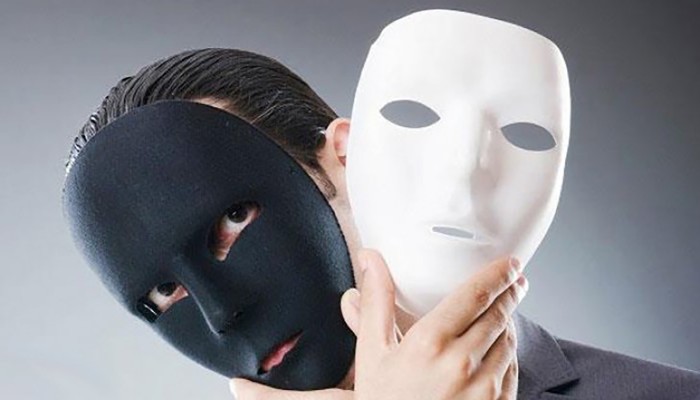 10 علامات تدل على ذلك.. كيف تعرف أن محدثك يكذب عليك؟