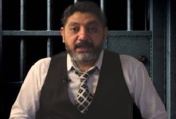 حملة الكترونية تطالب بإطلاق الإعلامي حسام الغمري