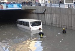 بعد غرق الجنيه.. حكومة السيسي تفشل في انقاذ الإسكندرية من الغرق بمياه الأمطار