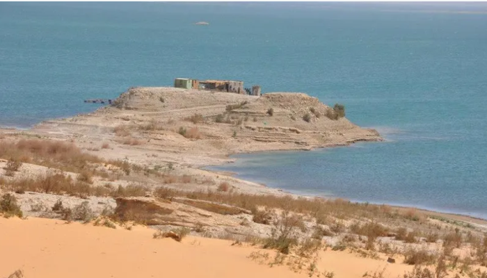 كارثة "مخيمات الصيادين".. قتيل ومصاب بانهيار جبلي في أسوان