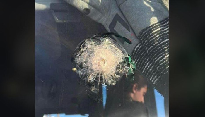 مقاومون يطلقون النار على حافلة صهيونية بالخليل وينسحبون بسلام