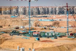 "القابضة للتشييد" تعرض أراض على الخليجيين مقابل سداد ثمنها بالدولار