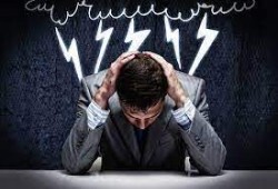 هل تعاني من الافكار السلبية ؟ لماذا تراودك باستمرار ؟ نصائح هامة لصرفها