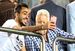 "قرد وكلب وصعلوك".. الأهلي يشكو مرتضى لإهانته "كهربا"