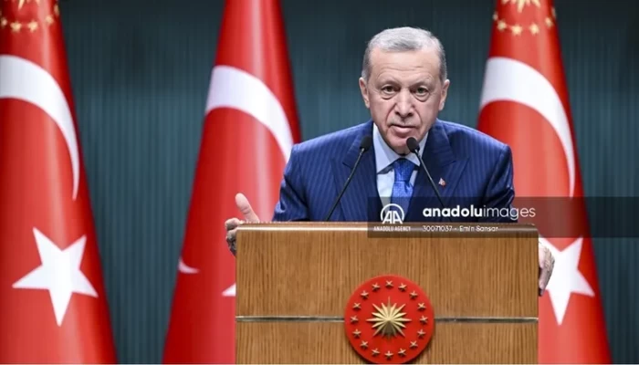 أول تعليق لأردوغان على حرق المصحف أمام سفارة بلاده بالسويد