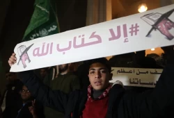 د. عطية عدلان يكتب: لَوْثةُ إحراق المصحف.. بين آلامهم وآمالانا