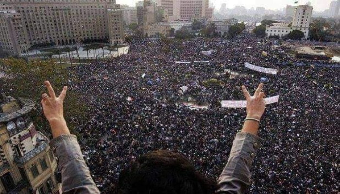 في ذكرى 25 يناير.. شعارات وذكريات الثورة تزلزل مواقع التواصل