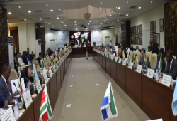 "التعاون الإسلامي" تطالب أوروبا بمعاقبة المسيئين للقرآن