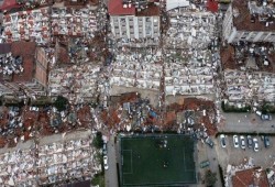 تقرير رسمي: ارتفاع عدد الضحايا الفلسطينيين إثر الزلزال إلى 74