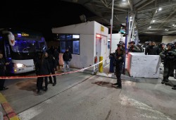 مقتل جندي وإصابة مستوطن بعمليتي طعن بالقدس المحتلة