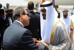 "فرانس برس": دول الخليج تستغل أزمة نقص الدولار في مصر للاستحواذ على أصولها