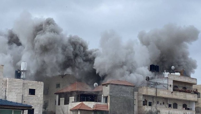 الاحتلال يفجّر منزل الشهيد محمد الجعبري في الخليل