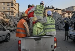 أمر لا يُصدّق.. إنقاذ شابة تركية من أنقاض الزلزال بعد 11 يومًا (فيديو)