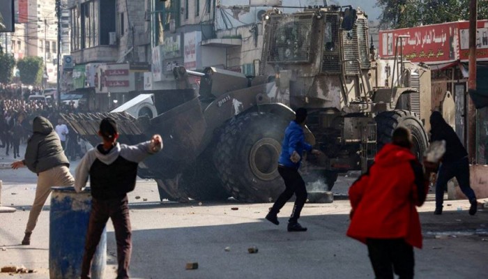 4 عمليات إطلاق نار و14 عملاً مقاومًا بالضفة خلال 24 ساعة