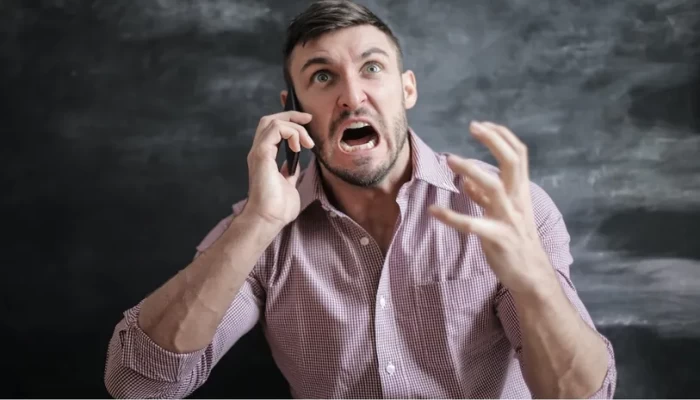 إشعارات هاتفك المتكررة قد تسبب لك التوتر.. كيف تتجنب ذلك؟