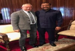 كالعادة .. "ساويرس" يرتدي قميص المعارض و"السيسي" يمنحه التسهيلات والمشروعات