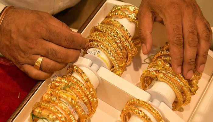 سعر الذهب يواصل اشتعاله.. وعيار 21 يتجاوز 2040 جنيها