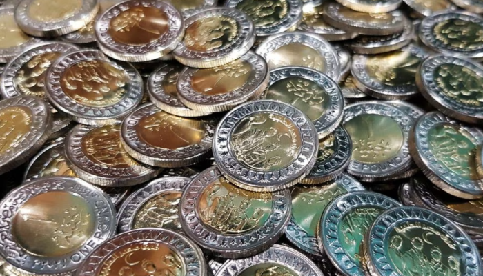 التضخم يضع الجنيه بين مطرقة الفيدرالي الأمريكي وسندان البنك المركزي