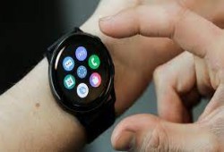 كيفية إصلاح مشكلة توقف GPS عن العمل في ساعات أندرويد