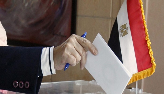 لاكتمال المشهد العبثي.. من يلعب دور "المحلل" في انتخابات الرئاسة 2024؟