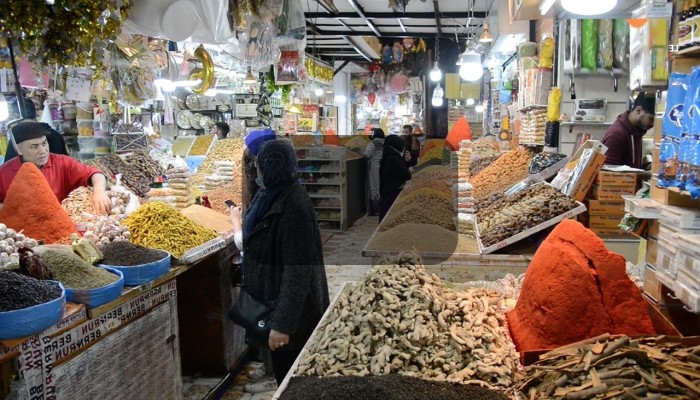 من العبادة إلى حساء "الحريرة".. أهم عادات المغاربة الخاصة بـ رمضان