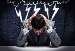 هل تعاني من الافكار السلبية ؟ لماذا تراودك باستمرار ؟ نصائح هامة لصرفها