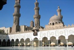 الأزهر الشريف يدين اقتحام قوات الاحتلال للمسجد الأقصى ويصفه بالإرهابى