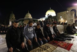 وقفات غاضبة دعما للقدس والأقصى في مخيمات اللجوء بلبنان