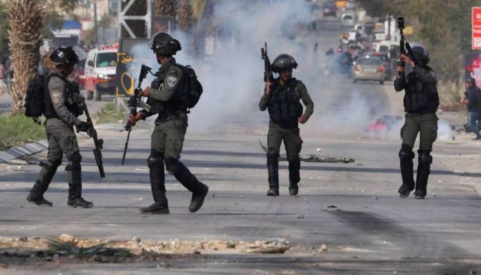 استشهاد طفل فلسطيني وإصابة 4 آخرين في اقتحام الاحتلال لمخيم عقبة بأريحا