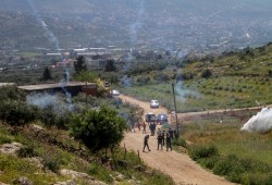 عشرات الإصابات بمواجهات مع الاحتلال في الضفة