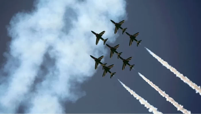 مقتل 3 مدنيين بالسودان و"الدعم السريع" تسيطر على مطار جنوب العاصمة و"البرهان": سنستدعي قوات إضافية 
