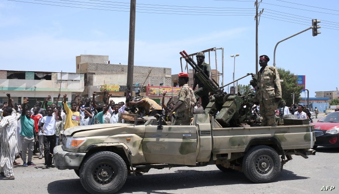 السودان.. أبرز محطات النزاع العسكري بين البرهان وحميدتي