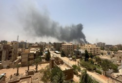 السودان.. عدد الضحايا يتجاوز 100 قتيل ومطالب بضرورة إخلاء المحتجزين