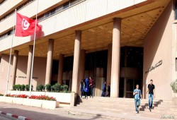 بعد غلق مقار حزب النهضة.. السندات التونسية تهوي عند نصف قيمتها