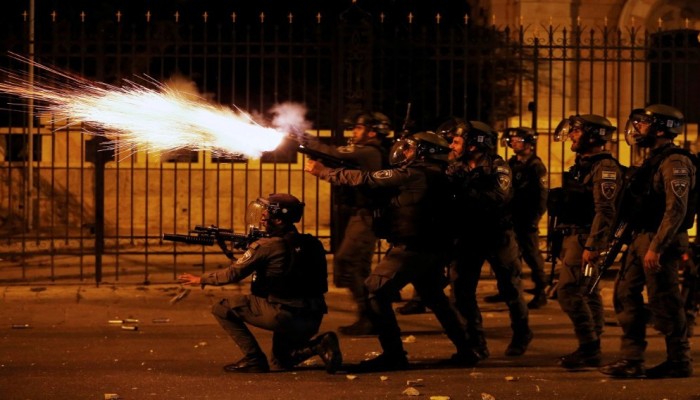 اشتباكات ومواجهات واعتقالات في مناطق مختلفة بالضفة