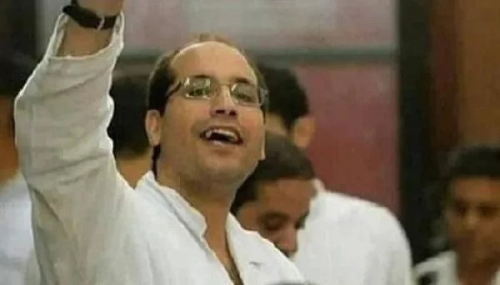 القباني.. غير إطار صفحته على الفيسبوك فتم اعتقاله لساعات ثم أفرج عنه