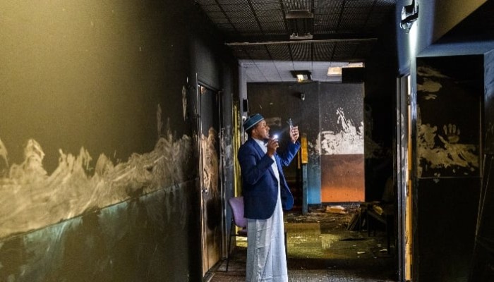 ميدل إيست آي: اعتقال رجل يواجه تهمًا بحرق مسجدين في أمريكا