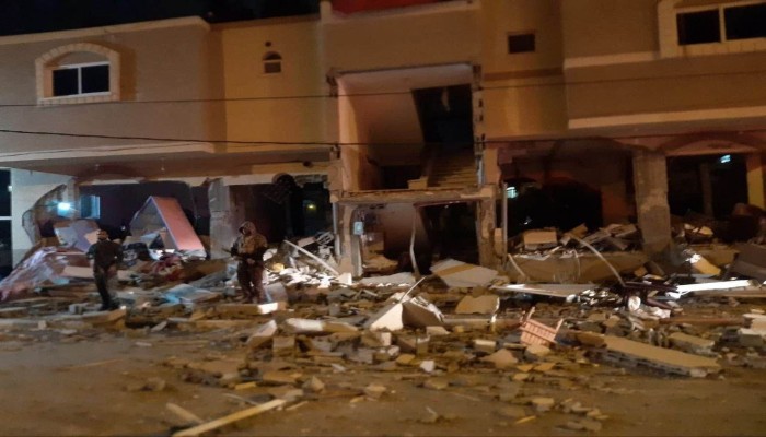 استشهاد 13 فلسطينيا وإصابة العشرات في عدوان صهيوني على قطاع غزة